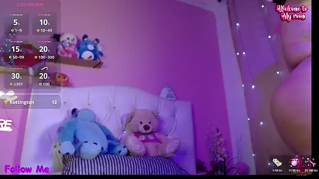 Snapshot of HECATE_23 chatting on September 2025 01:11:02 PM HECATE 23 online show from September 2025 01:11:02 PM