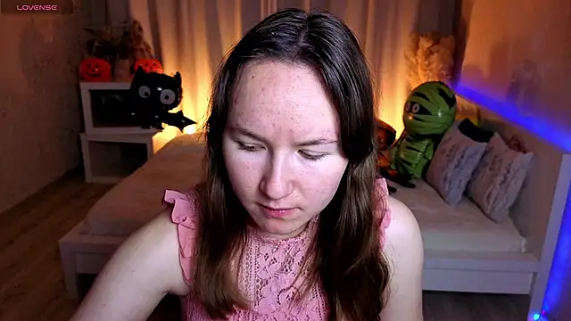 Little doll meow online show from November 2025 03:16:02 AM