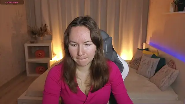 Little doll meow online show from November 2025 03:27:01 AM