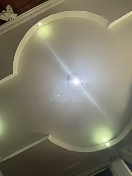 emiss  online show from October 2025 01:51:02 PM