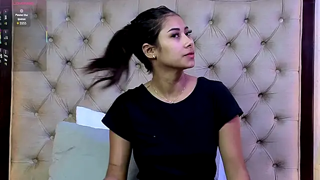 Snapshot of MontVta chatting on December 2025 12:09:01 PM MontVta online show from December 2025 12:09:01 PM