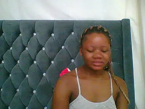 HotJeylee online show from January 2026 06:57:02 PM