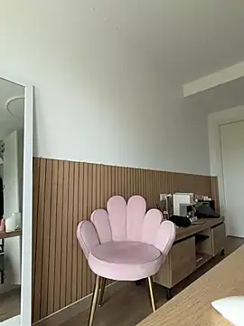 streetdoll online show from April 2026 06:36:01 AM