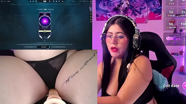 Snapshot of DanielaHang chatting on November 2025 01:44:02 PM DanielaHang online show from November 2025 01:44:02 PM