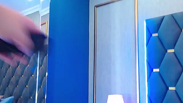 Snapshot of ThaniaJones chatting on November 2025 12:07:02 PM ThaniaJones online show from November 2025 12:07:02 PM