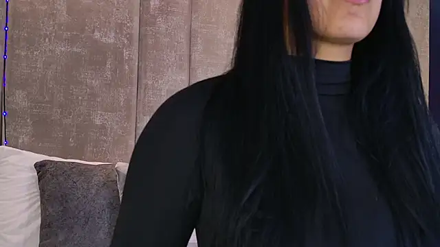 PaulinaDuarte online show from December 2025 11:04:02 AM