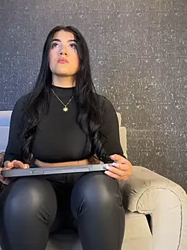 PaulinaDuarte online show from March 2026 12:19:02 PM