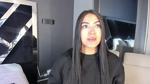 Snapshot of PaulinaDuarte chatting on July 2026 11:29:02 AM PaulinaDuarte online show from July 2026 11:29:02 AM