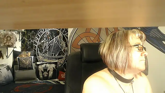 TittenMichelle online show from December 2025 05:32:01 PM