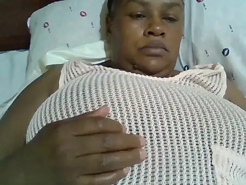 Snapshot of tight_pussy_gall chatting on November 2025 02:39:02 AM tight pussy gall online show from November 2025 02:39:02 AM