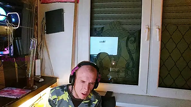 Snapshot of BongChannel chatting on January 2025 12:25:01 AM BongChannel online show from January 2025 12:25:01 AM