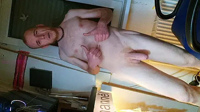 Snapshot of BongChannel chatting on January 2025 07:13:02 PM BongChannel online show from January 2025 07:13:02 PM