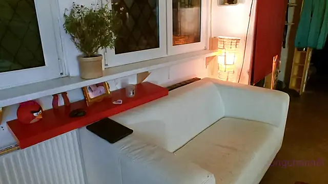 Snapshot of BongChannel chatting on February 2025 05:59:01 PM BongChannel online show from February 2025 05:59:01 PM