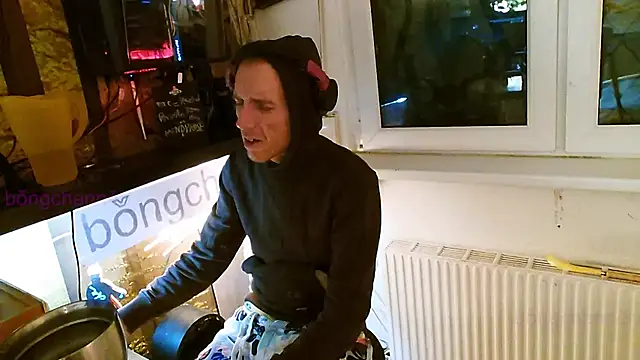 Snapshot of BongChannel chatting on February 2025 12:04:01 AM BongChannel online show from February 2025 12:04:01 AM