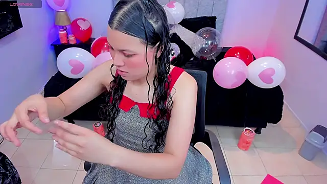 Snapshot of Lana_stone_ chatting on February 2025 03:43:02 AM Lana stone online show from February 2025 03:43:02 AM