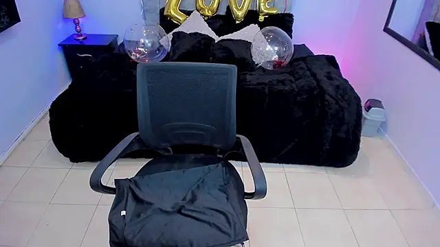 Snapshot of Lana_stone_ chatting on February 2025 08:22:02 AM Lana stone online show from February 2025 08:22:02 AM