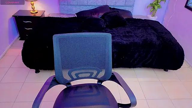 Snapshot of Lana_stone_ chatting on September 2025 02:57:02 AM Lana stone online show from September 2025 02:57:02 AM