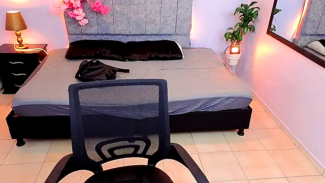 Snapshot of Lana_stone_ chatting on October 2025 03:37:02 AM Lana stone online show from October 2025 03:37:02 AM