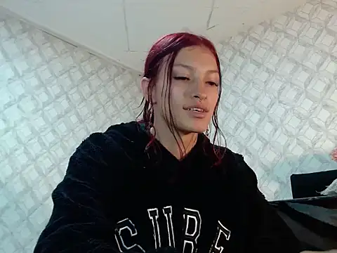 Emma-Wilson online show from May 2026 04:42:01 AM