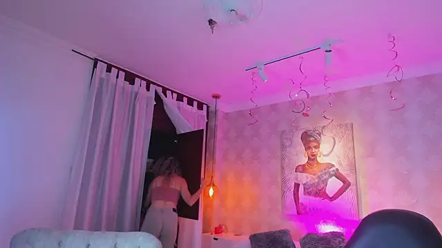 Shantall   online show from February 2026 11:14:02 AM