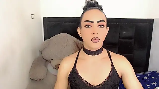 Snapshot of Michell_Queen chatting on January 2025 02:53:02 AM Michell Queen online show from January 2025 02:53:02 AM