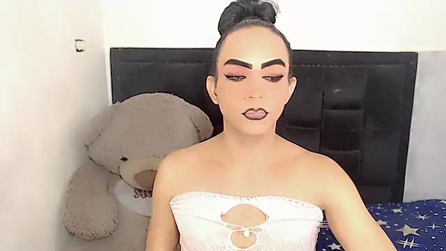 Snapshot of Michell_Queen chatting on January 2025 02:06:01 AM Michell Queen online show from January 2025 02:06:01 AM