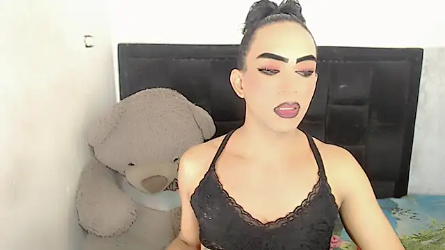 Snapshot of Michell_Queen chatting on February 2025 02:08:02 AM Michell Queen online show from February 2025 02:08:02 AM