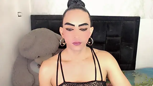 Snapshot of Michell_Queen chatting on September 2025 01:42:02 AM Michell Queen online show from September 2025 01:42:02 AM