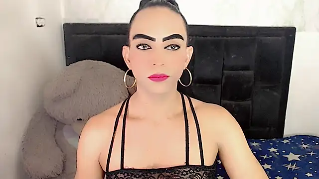 Snapshot of Michell_Queen chatting on November 2025 06:28:01 AM Michell Queen online show from November 2025 06:28:01 AM