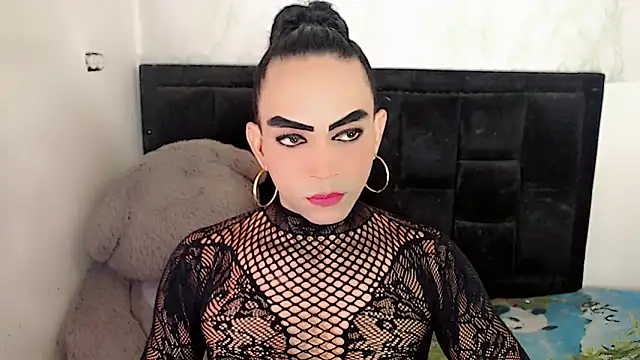 Snapshot of Michell_Queen chatting on December 2025 04:22:01 AM Michell Queen online show from December 2025 04:22:01 AM