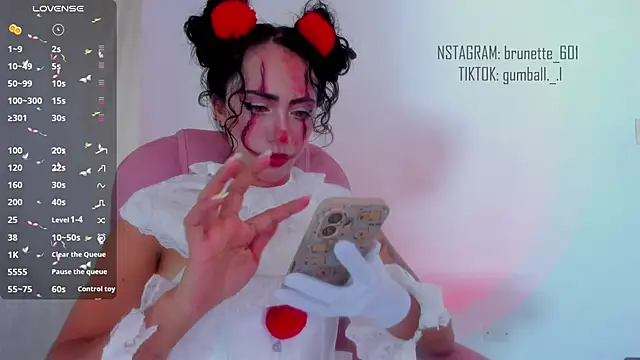 paula brunette online show from October 2025 02:50:02 AM