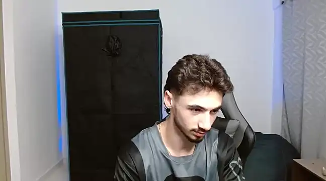 David Brown18 online show from December 2024 11:47:01 PM