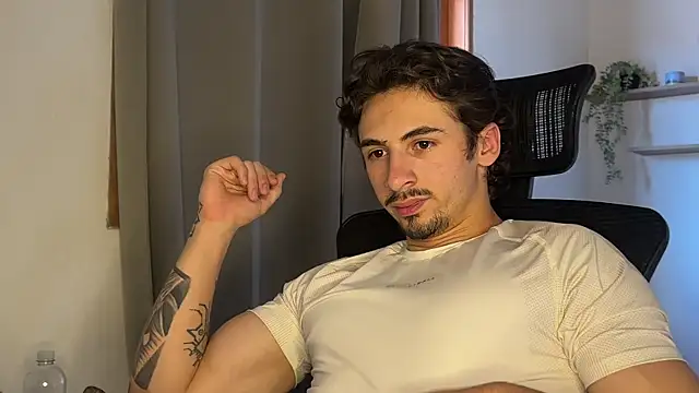 Snapshot of David_Brown18 chatting on June 2026 04:50:02 PM David Brown18 online show from June 2026 04:50:02 PM