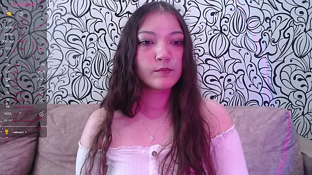 Snapshot of AlisaDevis chatting on June 2026 12:22:01 PM AlisaDevis online show from June 2026 12:22:01 PM
