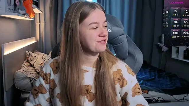 Snapshot of candy_maggie chatting on February 2025 12:44:01 PM candy maggie online show from February 2025 12:44:01 PM