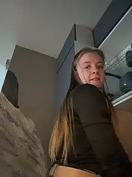 Snapshot of candy_maggie chatting on November 2025 09:47:02 AM candy maggie online show from November 2025 09:47:02 AM