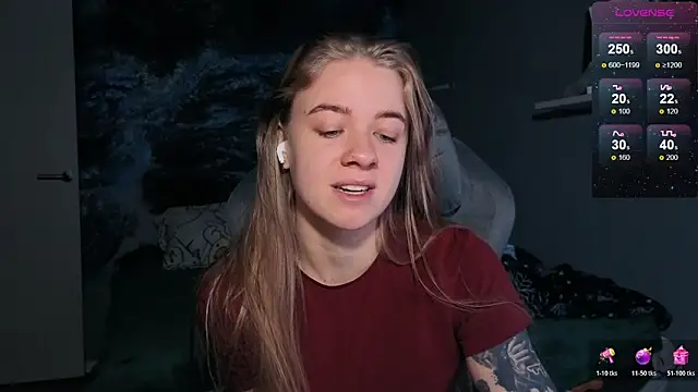 Snapshot of candy_maggie chatting on November 2025 01:59:02 PM candy maggie online show from November 2025 01:59:02 PM