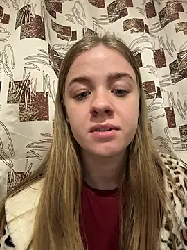 Snapshot of candy_maggie chatting on December 2025 07:42:02 PM candy maggie online show from December 2025 07:42:02 PM