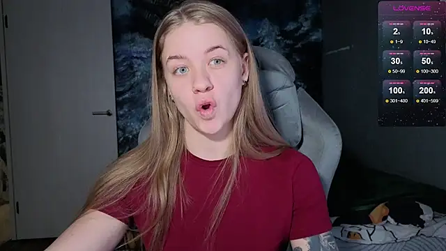 candy maggie online show from December 2025 06:15:01 PM