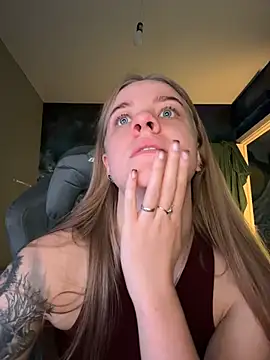 candy maggie online show from January 2026 01:02:02 PM