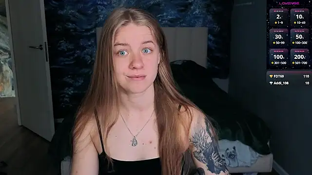 Snapshot of candy_maggie chatting on June 2026 09:50:01 AM candy maggie online show from June 2026 09:50:01 AM