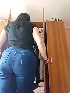 Snapshot of KristenVega chatting on September 2025 10:37:02 AM KristenVega online show from September 2025 10:37:02 AM