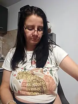 Snapshot of KristenVega chatting on November 2025 09:03:01 PM KristenVega online show from November 2025 09:03:01 PM