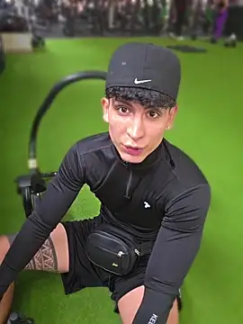 Snapshot of _Tomy08calderon chatting on May 2026 05:21:02 PM Tomy08calderon online show from May 2026 05:21:02 PM