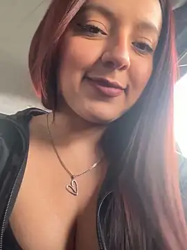 Snapshot of Isa-Jones chatting on January 2025 07:08:01 PM Isa-Jones online show from January 2025 07:08:01 PM