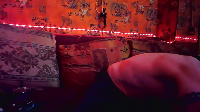 Snapshot of Tony_Torrente chatting on January 2025 12:17:02 AM Tony Torrente online show from January 2025 12:17:02 AM