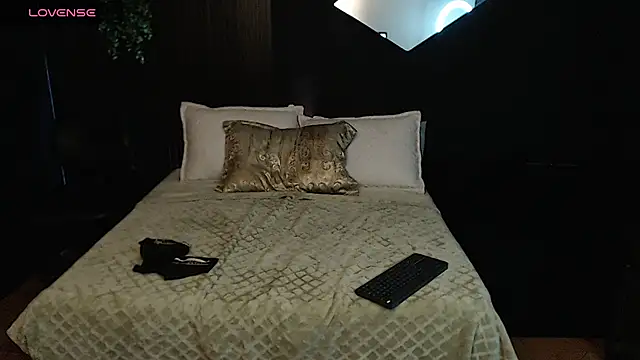 pretty cristal69 online show from February 2026 11:47:01 PM