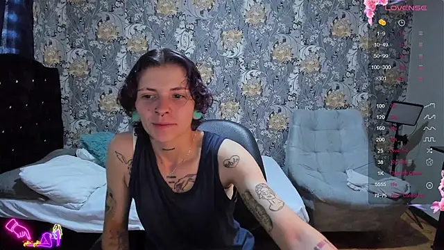 Snapshot of pretty_cristal69 chatting on July 2026 01:03:01 PM pretty cristal69 online show from July 2026 01:03:01 PM
