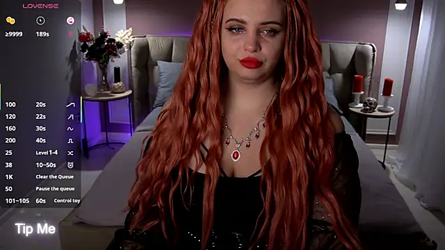 Miss Maya Mils online show from September 2025 01:07:01 AM