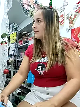 Snapshot of Rousse92 chatting on December 2024 10:27:02 PM Rousse92 online show from December 2024 10:27:02 PM